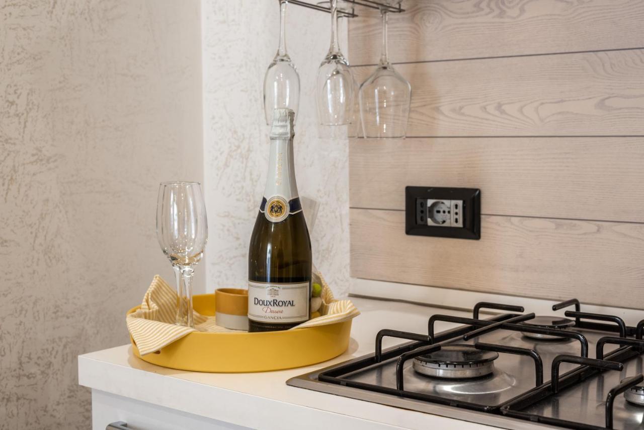 Yhellow Home Comfy Apartment Bari Buitenkant foto