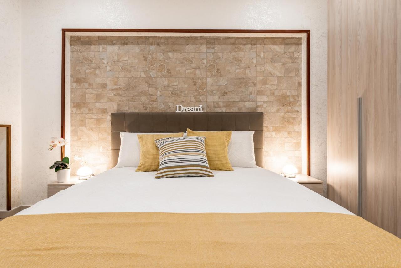 Yhellow Home Comfy Apartment Bari Buitenkant foto